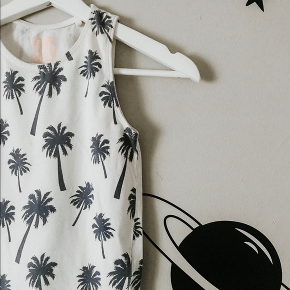 Two Tank Tops Bundle // - Picture 6 of 7